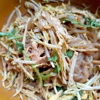 Make Pink cabbage with chicken chest step 17