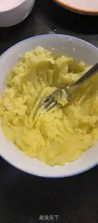 Make Cheese mashed potatoes step 0