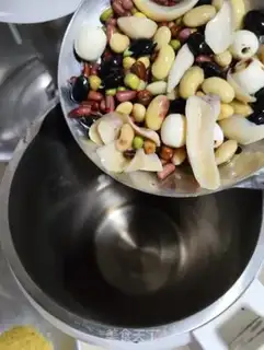 Make Five grains of rice sesame paste step 1