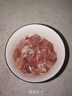 Make Onion fried meat step 1