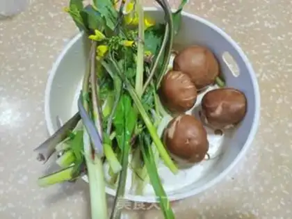 Make The mushrooms step 0