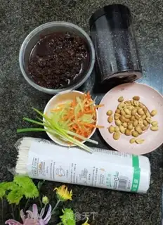 Make Upgrade Chongqing noodles step 0