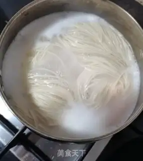 Make Upgrade Chongqing noodles step 1