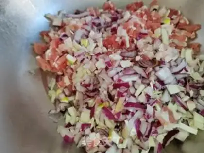 Make Pork radish and pink buns step 0