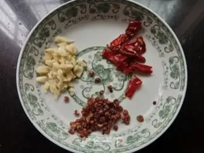 Make Scorch spinach step 1