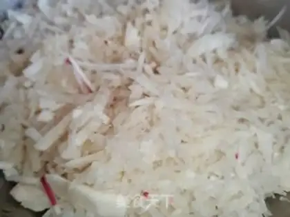 Make Pork radish and pink buns step 1