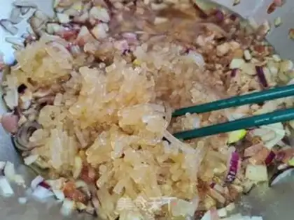 Make Pork radish and pink buns step 4