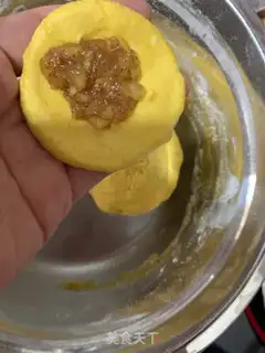 Make Apple pumpkin pie step 8