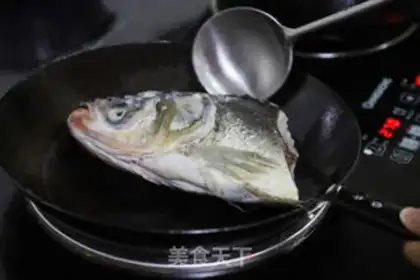 Make Fish tofu soup step 1