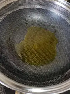 Make Pepper carrots back to the pot step 1