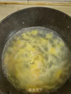 Make Eggflower and gravy soup step 0