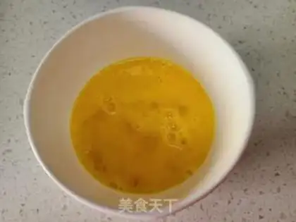 Make Pumpkin eggs for noodles step 2