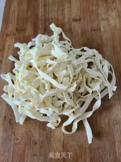 Make Pumpkin eggs for noodles step 3