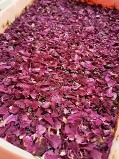 Make A red sugar rose ginger date tea step 15