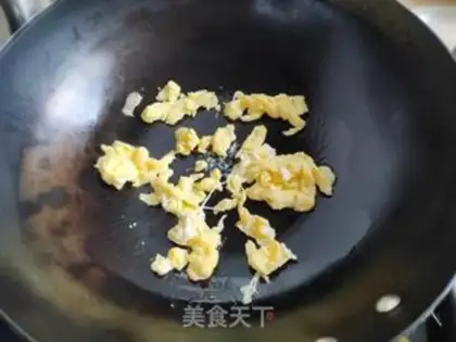 Make Cream moss fried eggs step 2