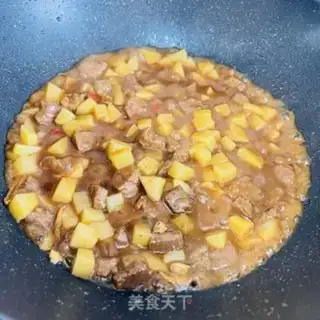 Make Black pepper beef and potatoes step 7