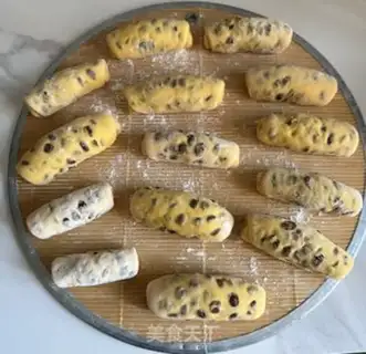 Make Pumpkin red bean roll step 14