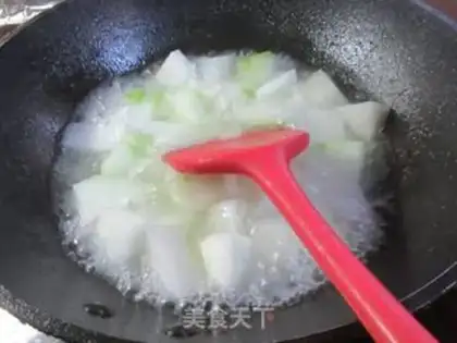 Make Twin mushrooms and melons step 2