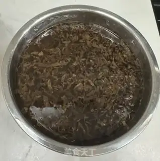 Make Plum sauce and meat buns step 1