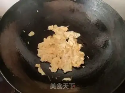 Make Celery-mucked eggs step 2