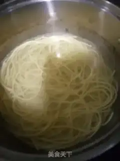 Make Mix noodles step 1