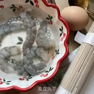 Make Shrimp egg noodles step 0