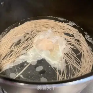 Make Shrimp egg noodles step 2
