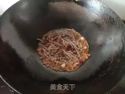 Make Pork and fried eggs step 7