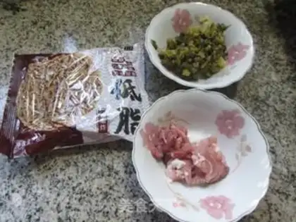 Make ♪ Pickles and swirl noodles ♪ step 0
