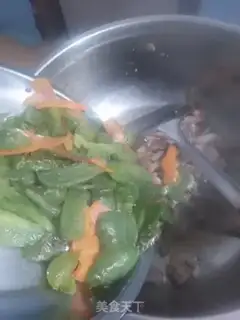 Make Hot pepper fried meat step 4