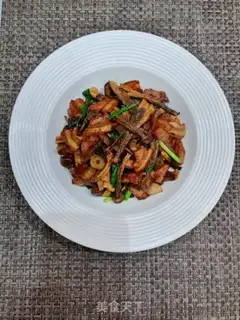 Make The deer mushrooms are fried with five flowers step 11