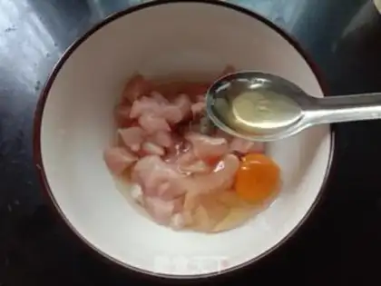 Make Five peppers of salt chicken breasts step 4