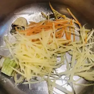 Make Bacon potato noodles step 3
