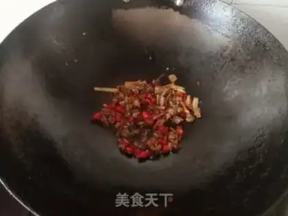Make "Pipe pepper" step 3