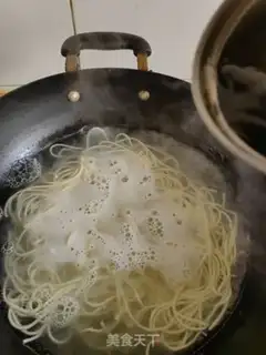 Make Fat intestine fried ramen step 4
