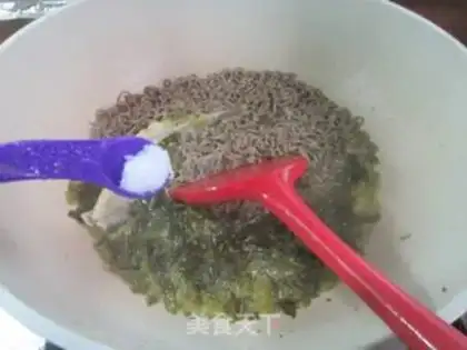 Make Pickled pickles, yellow noodles step 5