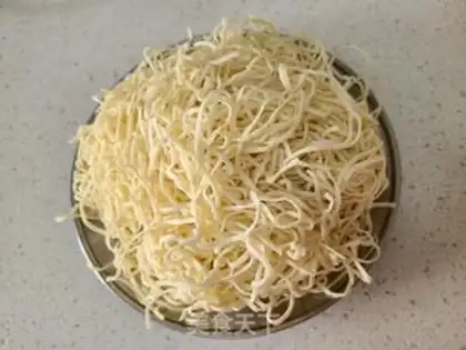 Make Soybean sprouts step 4