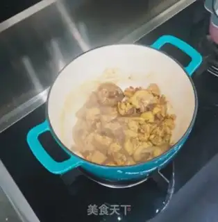 Make Fresh mushroom chicken stew step 9
