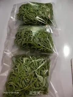 Make Homemade spinach noodles step 6