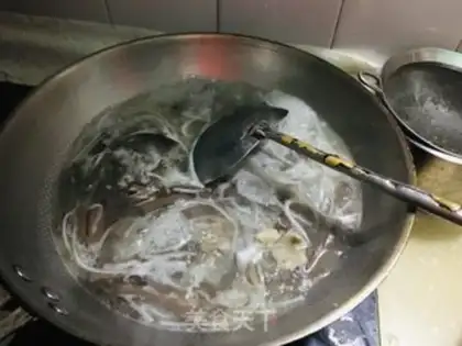 Make Duck blood fan lamb soup step 3