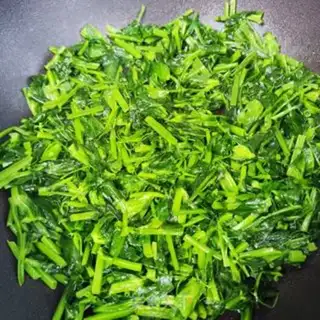 Make Eggs and peas step 3