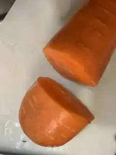 Make A vegetable Christmas tree step 1
