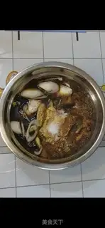 Make Iron-pot pig-bones step 3