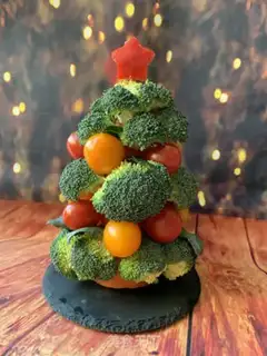 Make A vegetable Christmas tree step 6