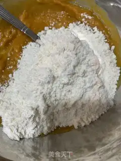 Make A hearty pumpkin bun step 2