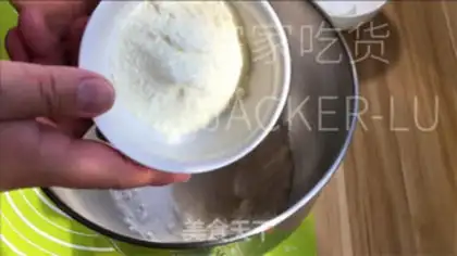 Make Polish toast step 1