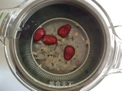 Make Silver-eared potato soup step 1