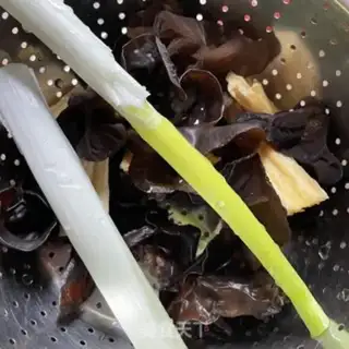 Make Tofu burn wood step 0