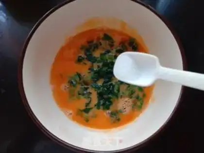 Make Spinach eggs and shrimp step 6