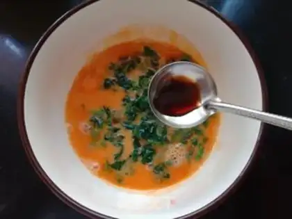Make Spinach eggs and shrimp step 8